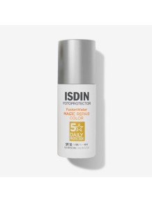 Protector solar facial ISDIN FotoUltra Age Repair Color SPF50 con acción antiedad.