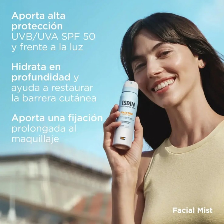 Bruma solar ligera: hidratación y alta protección en un solo gesto.