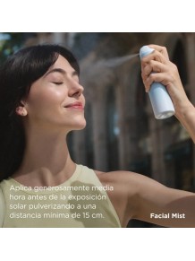Reaplica tu protector solar sobre el maquillaje cómodamente sin dañarlo.