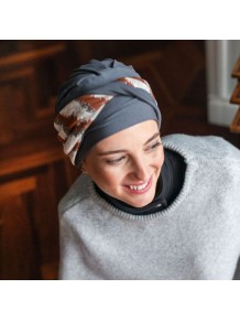 Turbante Oncológico Confort Wild en Tejido de Bambú y Algodón · Carebell Headwear