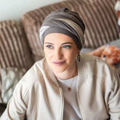 Turbante Oncológico Confort Gala Brown en Tejido de Bambú... 2