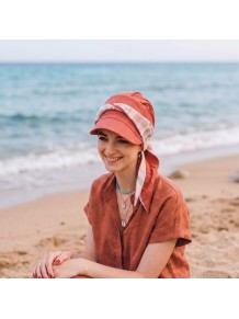 Diseño con volumen favorecedor para alopecia y quimioterapia.