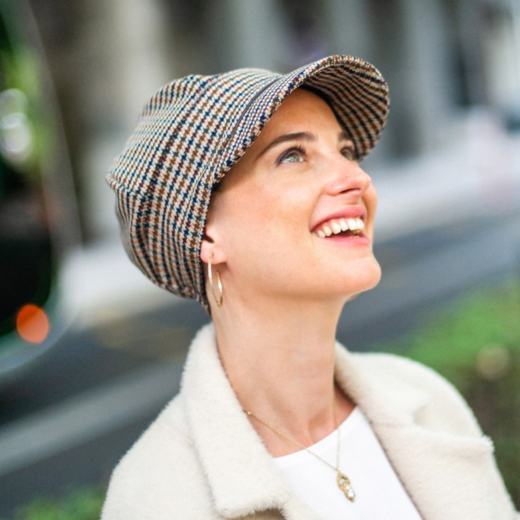 Gorra Oncológica Capri Mayfair con Visera en...