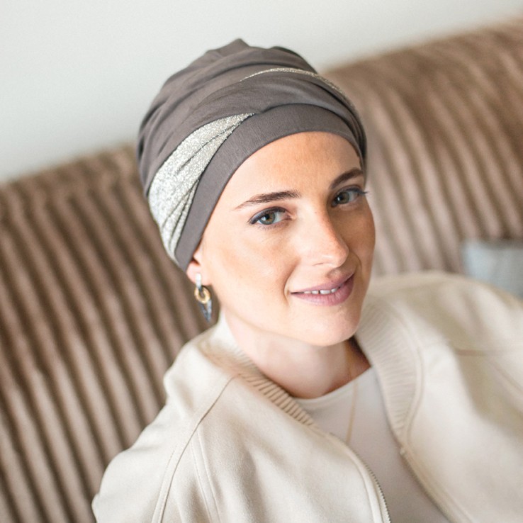 Turbante Oncológico Confort Gala Brown en...