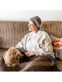 Turbante Oncológico Confort Gala Brown en Tejido de Bambú · Carebell Headwear