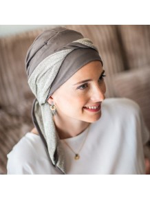 Pañuelo Oncológico Smooth Gala Brown con Cintas en Tejido de Bambú · Carebell Headwear