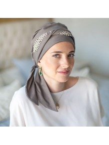 Pañuelo Oncológico · Smooth Ikat Brown en Tejido de Bambú · Carebell Headwear