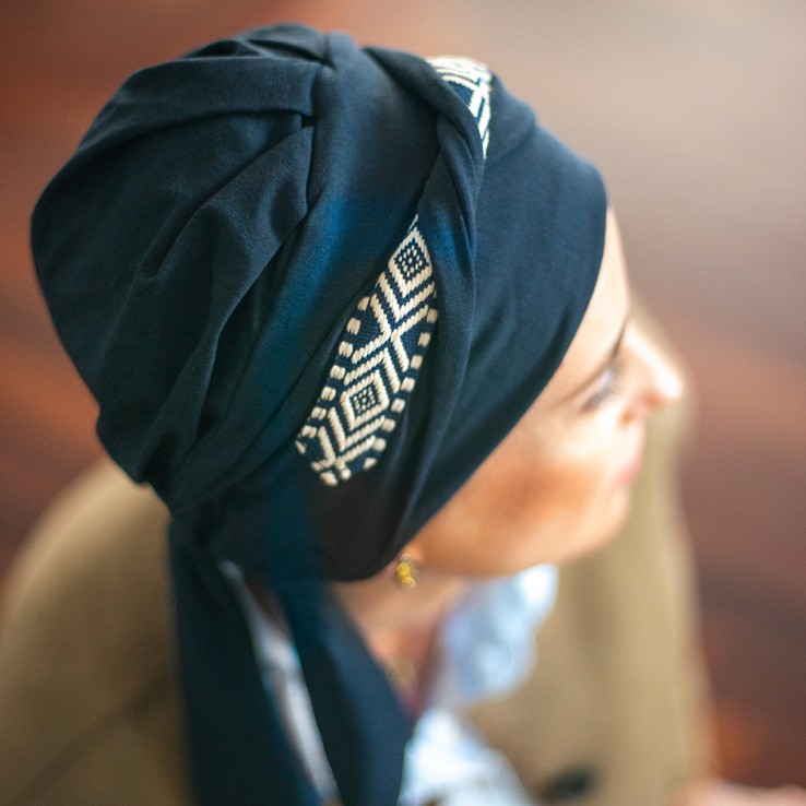 Pañuelo Oncológico Smooth Ikat Navy en Tejido...