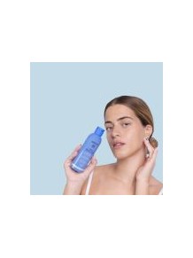 representa la evolución del tónico facial convencional hacia una esencia tratante bioactiva.