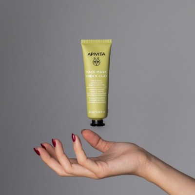 Mascarilla facial con arcilla verde de limpieza profunda APIVITA Express Beauty 50ml en Carebell 2