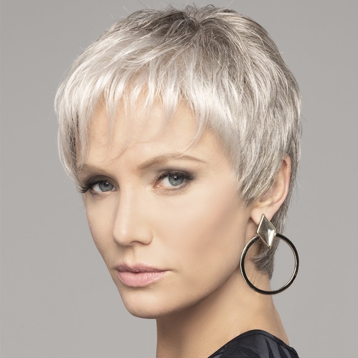 Peru ★★ · Peluca Raquel Welch