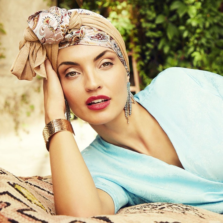 Christine Sapphire Oriental Rose Paisley