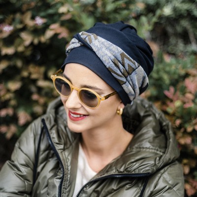 Turbante Elegance Zig Zag Grey · Carebell Headwear. 2