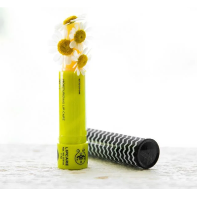 Apivita Bálsamo labial con camomila SPF 15 2