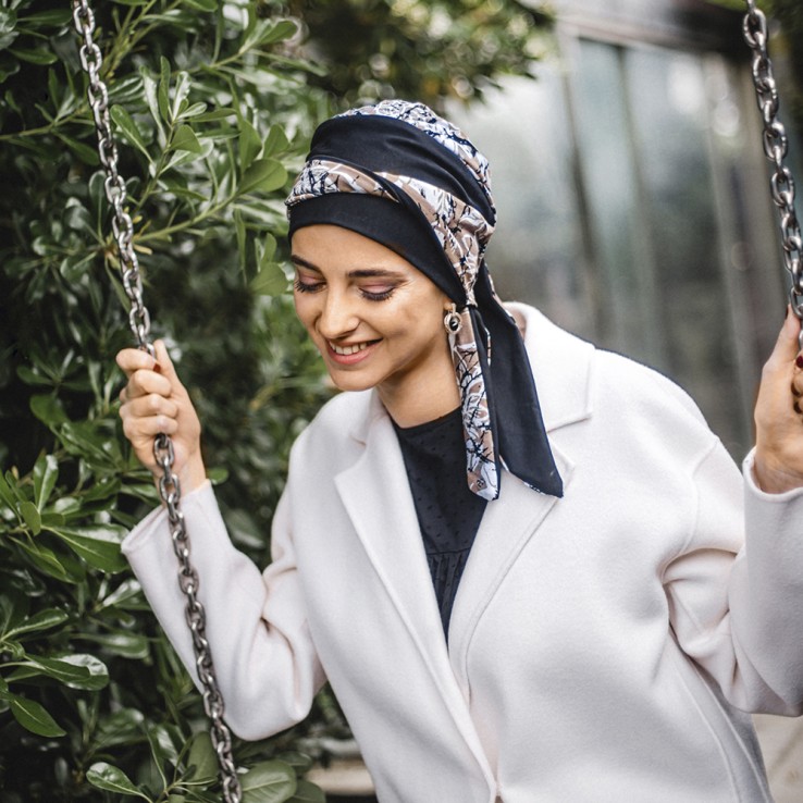 Pañuelo Smooth Paint Flowers · Carebell