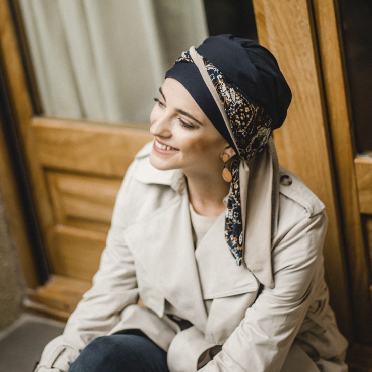 Pañuelo Smooth Navy Paisley · Carebell