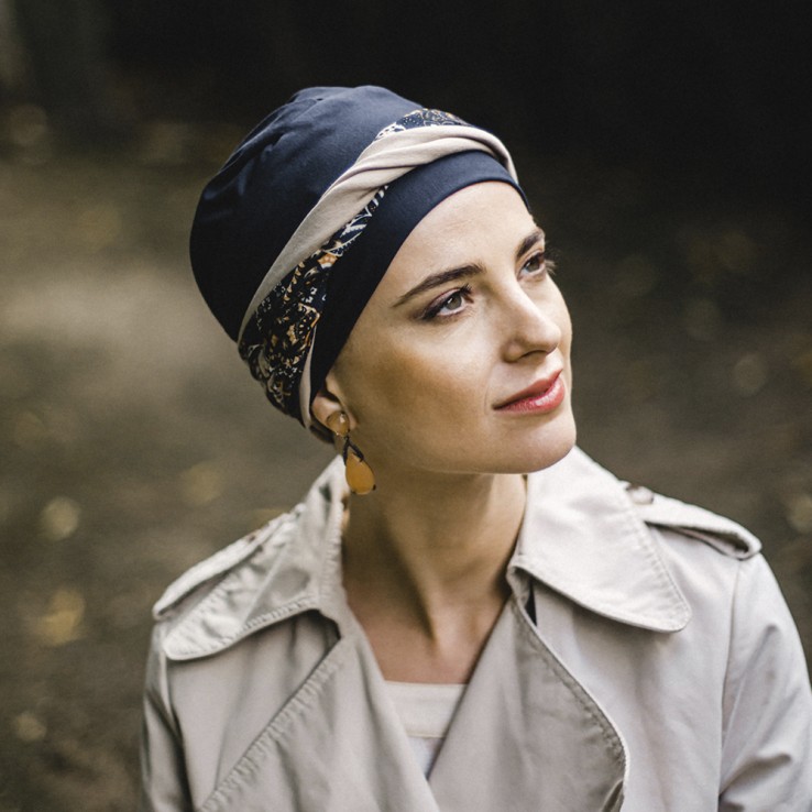 Turbante Confort Navy Paisley · Carebell
