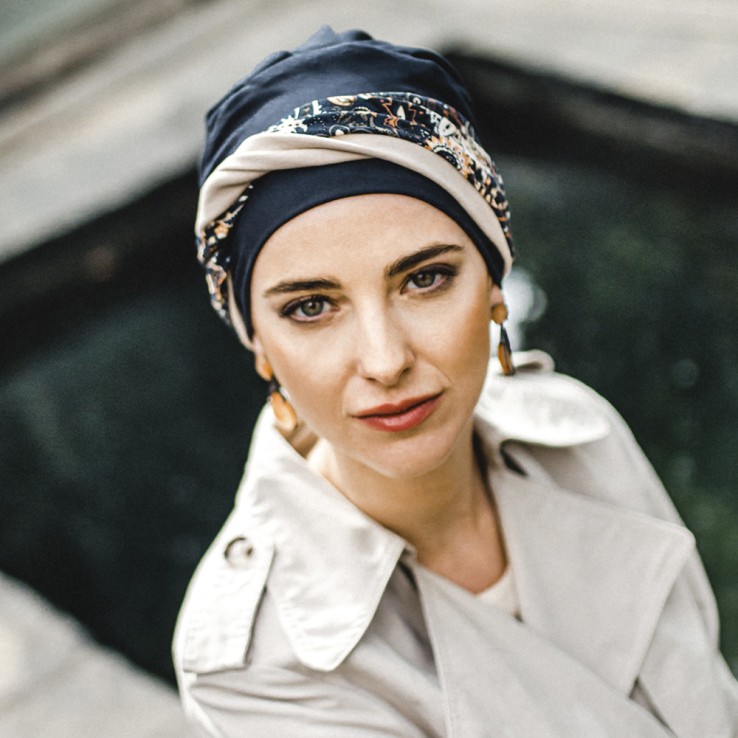 Turbante Confort Navy Paisley · Carebell