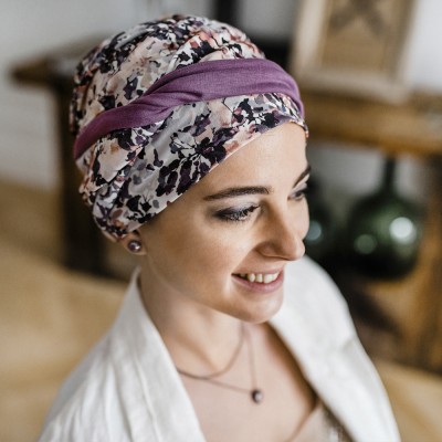Turbante Confort Malva Flores · Carebell