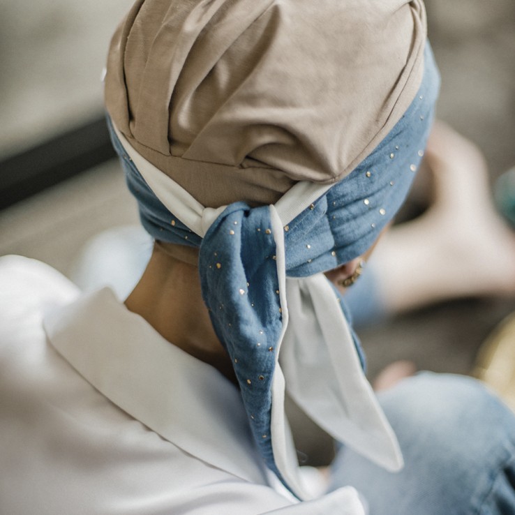 Pañuelo Smooth Blue Gold · Carebell