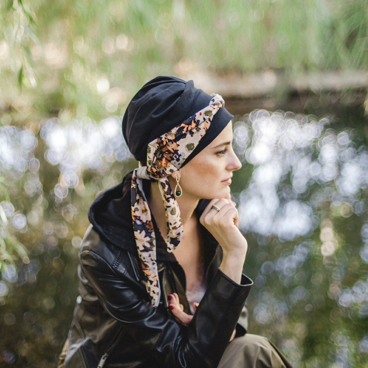 Pañuelo Smooth Night Flora · Carebell Headwear