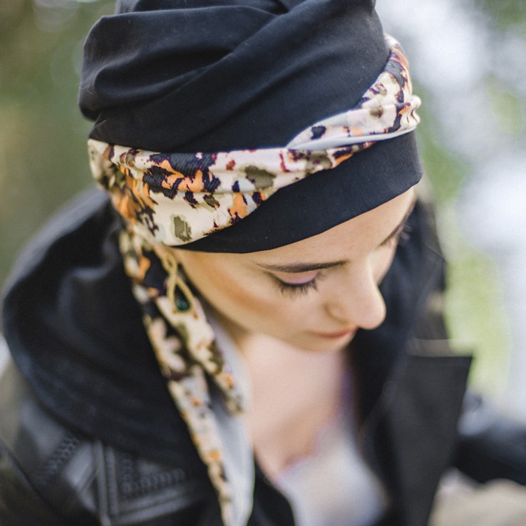 Pañuelo Smooth Night Flora · Carebell Headwear