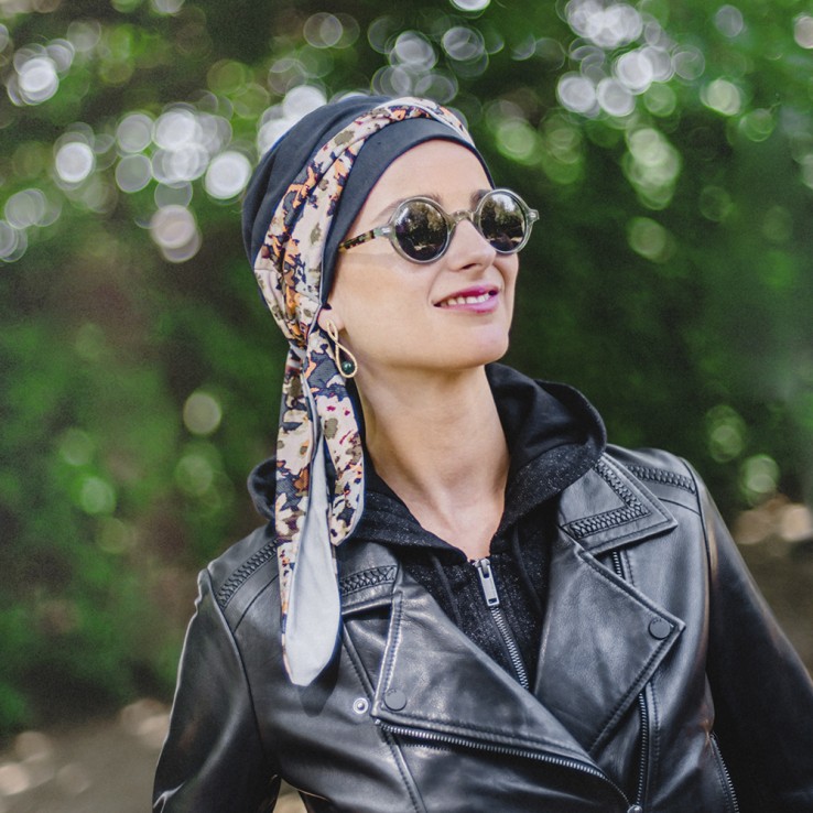 Pañuelo Smooth Night Flora · Carebell Headwear